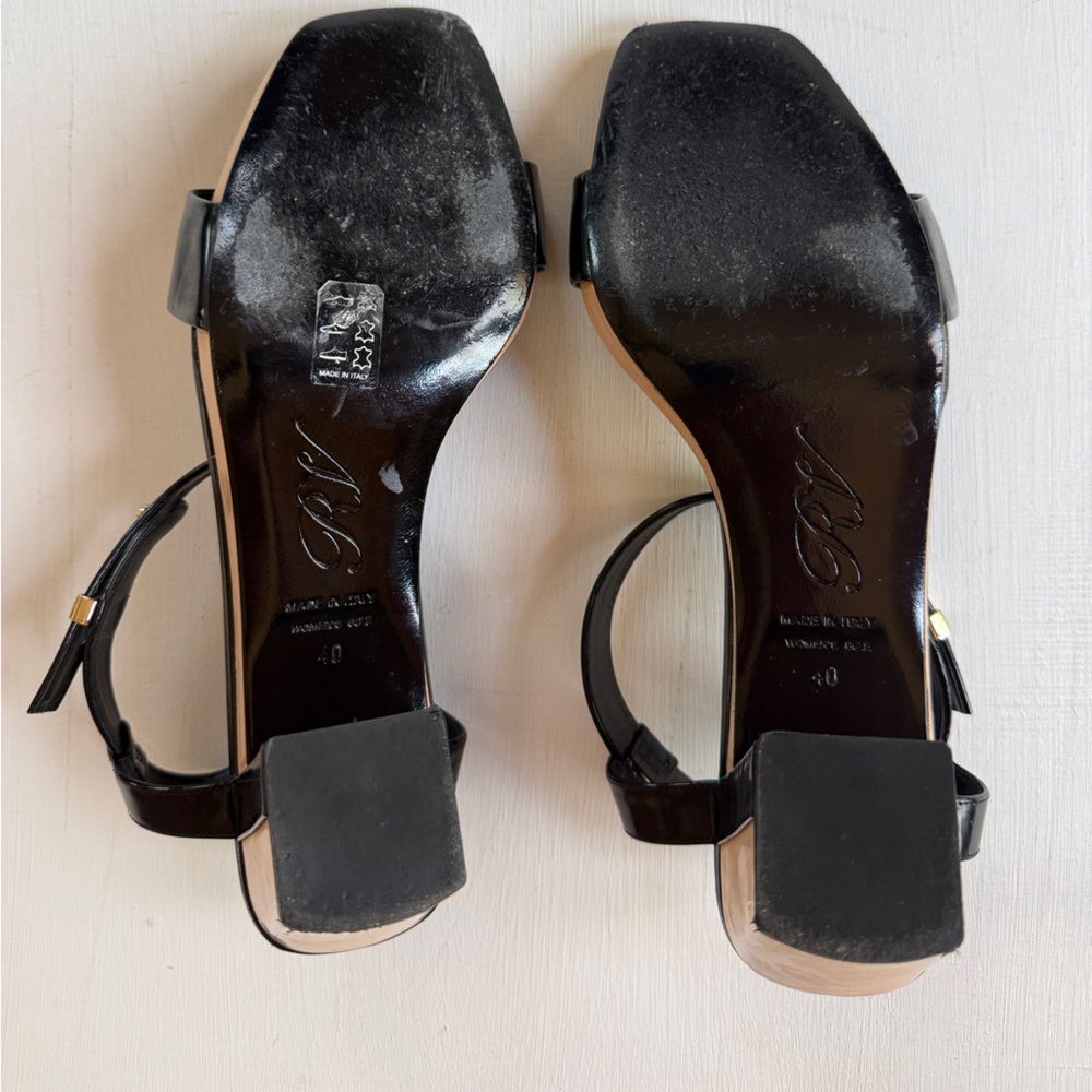 ROGER VIVIER PARIS Sandals Heels Camel & Black Leather Sz 40 Buckle Scrappy - Picture 7 of 8